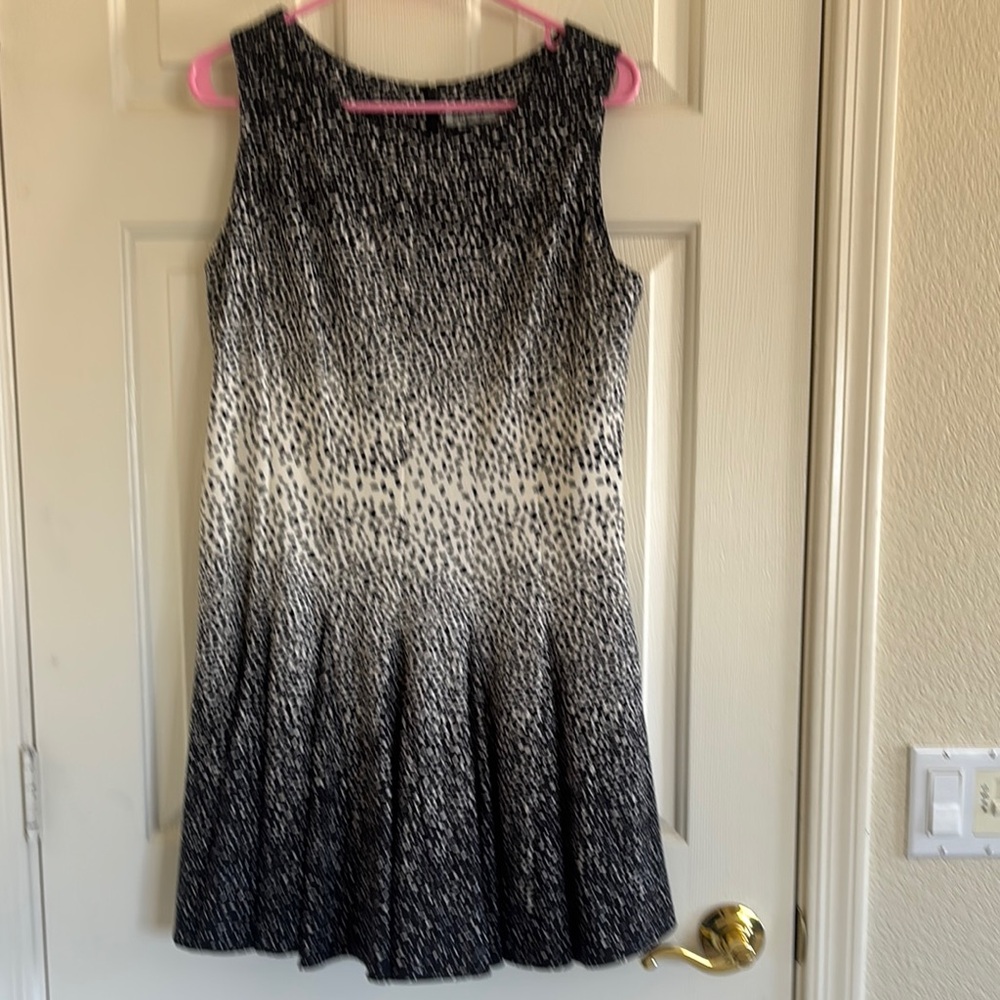 Eliza J Black and White Sleeveless Dress
